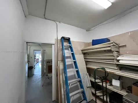 622 E 9th Street Hialeah FL 33010