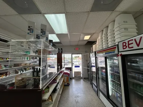 622 E 9th Street Hialeah FL 33010