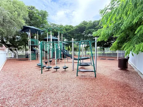 260 Montclaire Drive Weston FL 33326