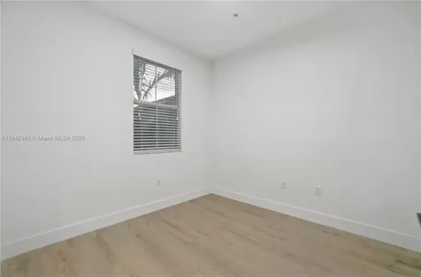2851 W Prospect Road Tamarac FL 33309