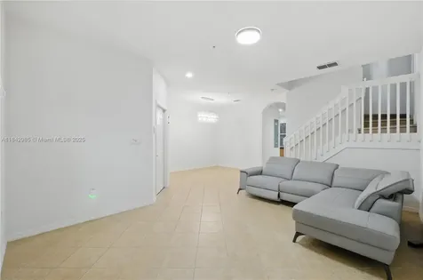2851 W Prospect Road Tamarac FL 33309