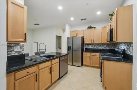 2851 W Prospect Road Tamarac FL 33309