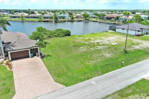 401 NW 24th Terrace Cape Coral FL 33993