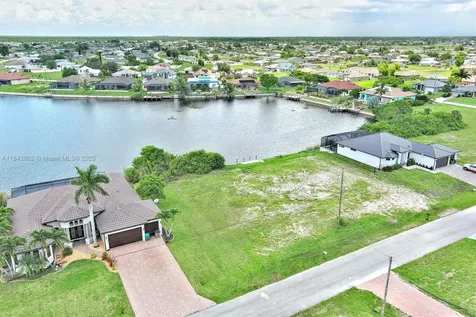 401 NW 24th Terrace Cape Coral FL 33993