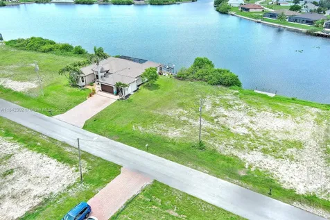 401 NW 24th Terrace Cape Coral FL 33993