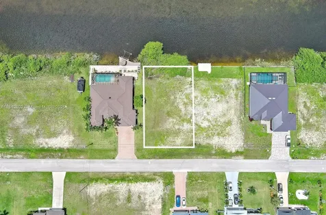 401 NW 24th Terrace Cape Coral FL 33993