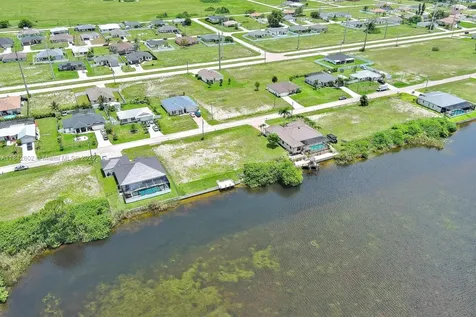 401 NW 24th Terrace Cape Coral FL 33993