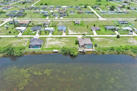 401 NW 24th Terrace Cape Coral FL 33993