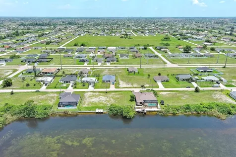 401 NW 24th Terrace Cape Coral FL 33993