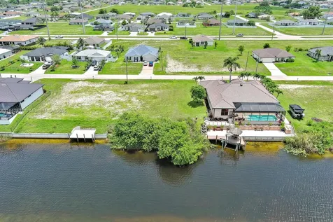 401 NW 24th Terrace Cape Coral FL 33993