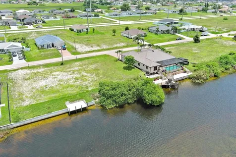401 NW 24th Terrace Cape Coral FL 33993