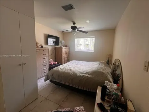 6540 Eaton Street Hollywood FL 33024