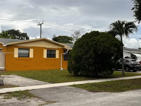 6540 Eaton Street Hollywood FL 33024