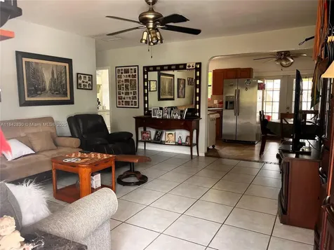 6540 Eaton Street Hollywood FL 33024