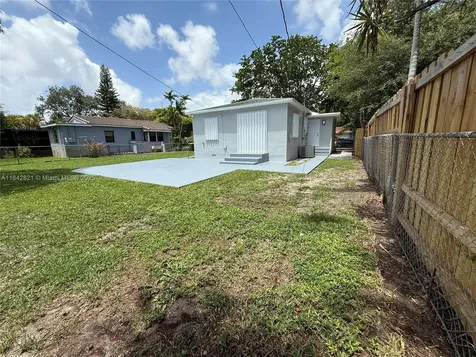 12235 NE 12th Place North Miami FL 33161