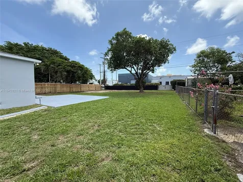 12235 NE 12th Place North Miami FL 33161