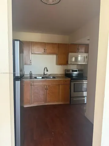 2025 NE 164th Street North Miami Beach FL 33162