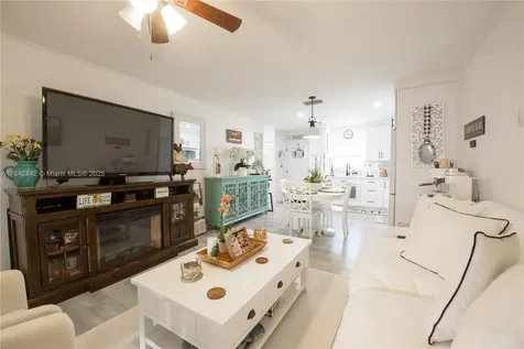 1317 Towhee Street Homestead FL 33035