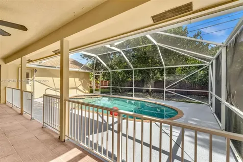 104 Oxford Court Royal Palm Beach FL 33411