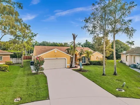 104 Oxford Court Royal Palm Beach FL 33411