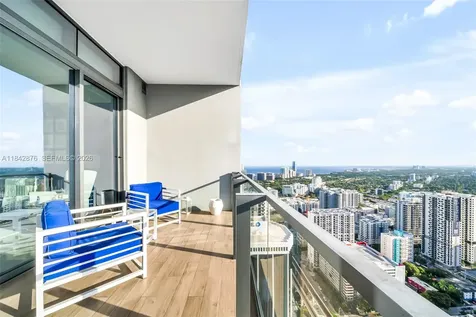 88 SW 7th Street Miami FL 33130