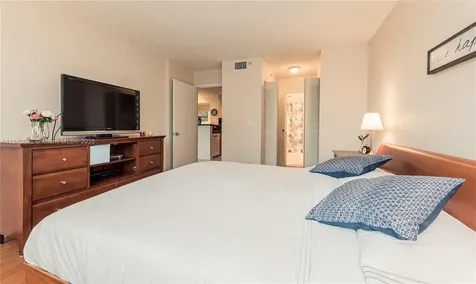 19801 E Country Club Drive Aventura FL 33180