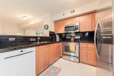 19801 E Country Club Drive Aventura FL 33180