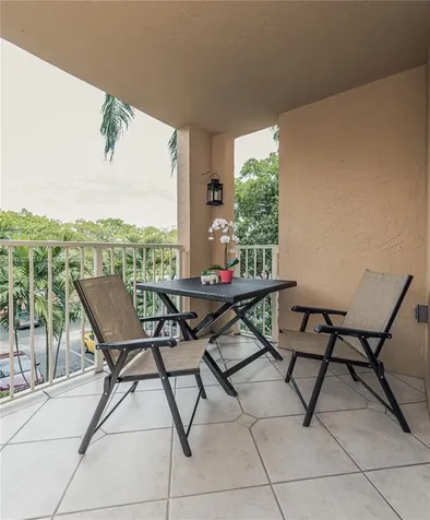 19801 E Country Club Drive Aventura FL 33180