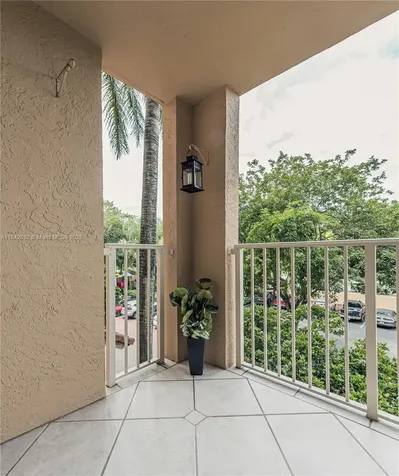 19801 E Country Club Drive Aventura FL 33180