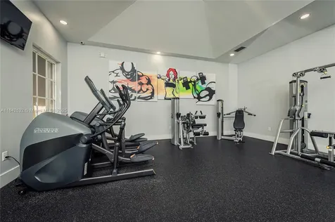 19801 E Country Club Drive Aventura FL 33180