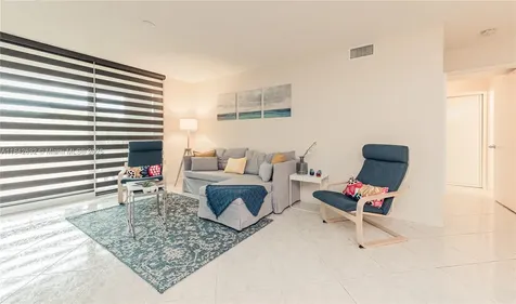 19801 E Country Club Drive Aventura FL 33180