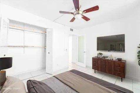 110 Lake Emerald Drive Oakland Park FL 33309