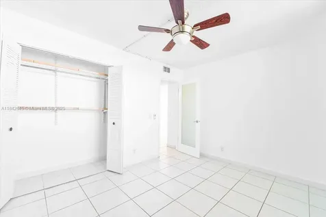 110 Lake Emerald Drive Oakland Park FL 33309