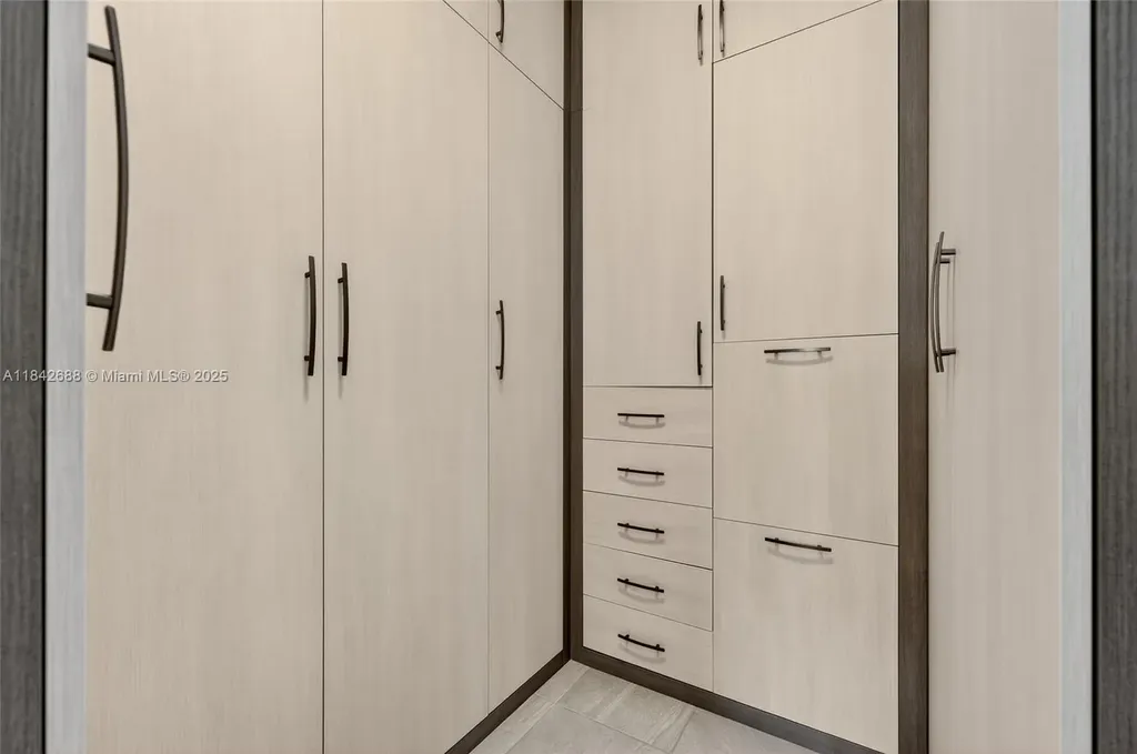 3925 NW 89th Way Coral Springs FL 33065