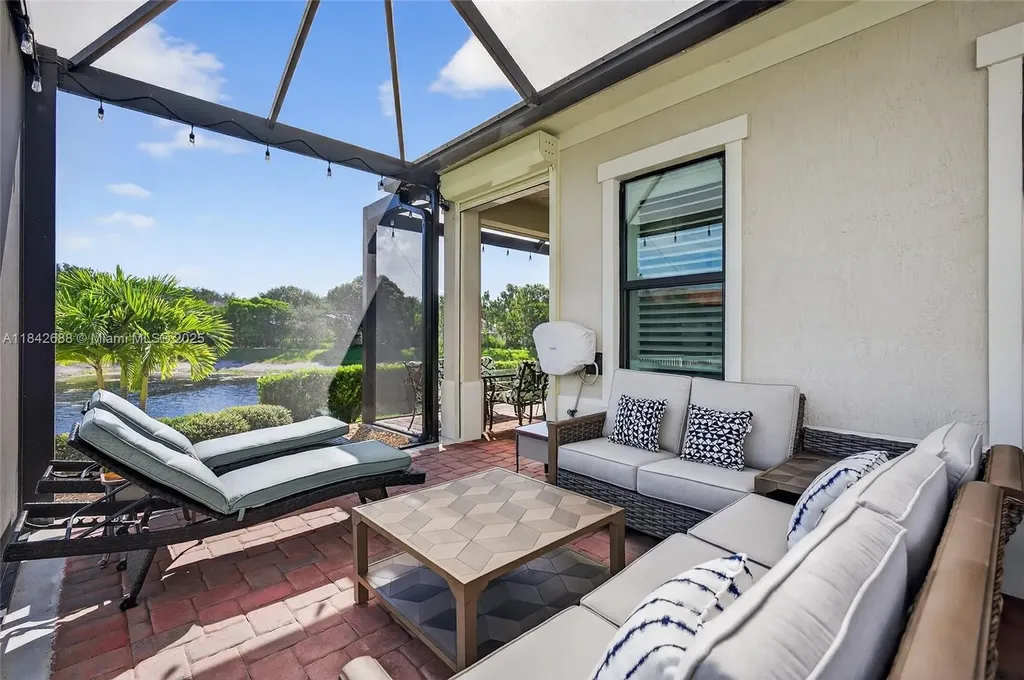 3925 NW 89th Way Coral Springs FL 33065