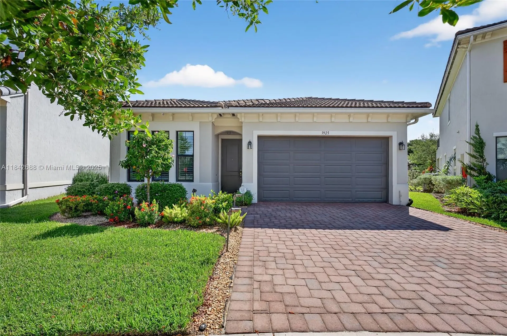 3925 NW 89th Way Coral Springs FL 33065