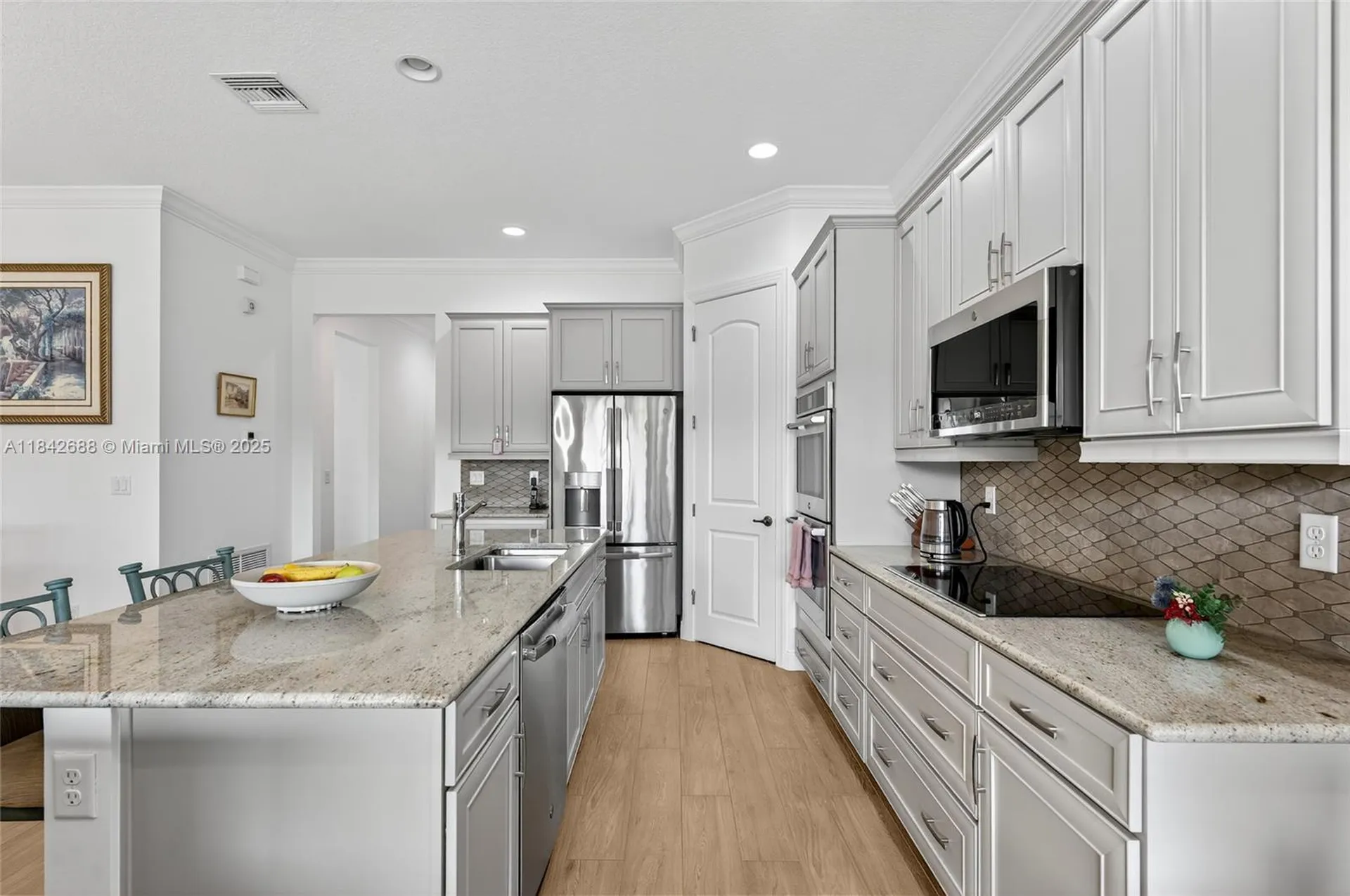 3925 NW 89th Way Coral Springs FL 33065