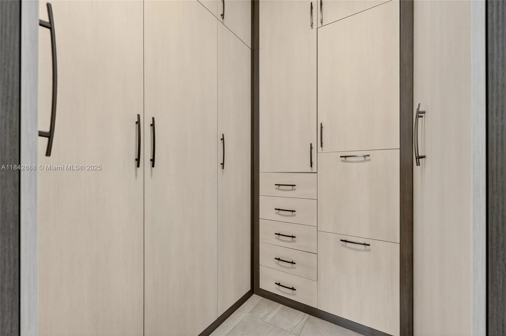 3925 NW 89th Way Coral Springs FL 33065