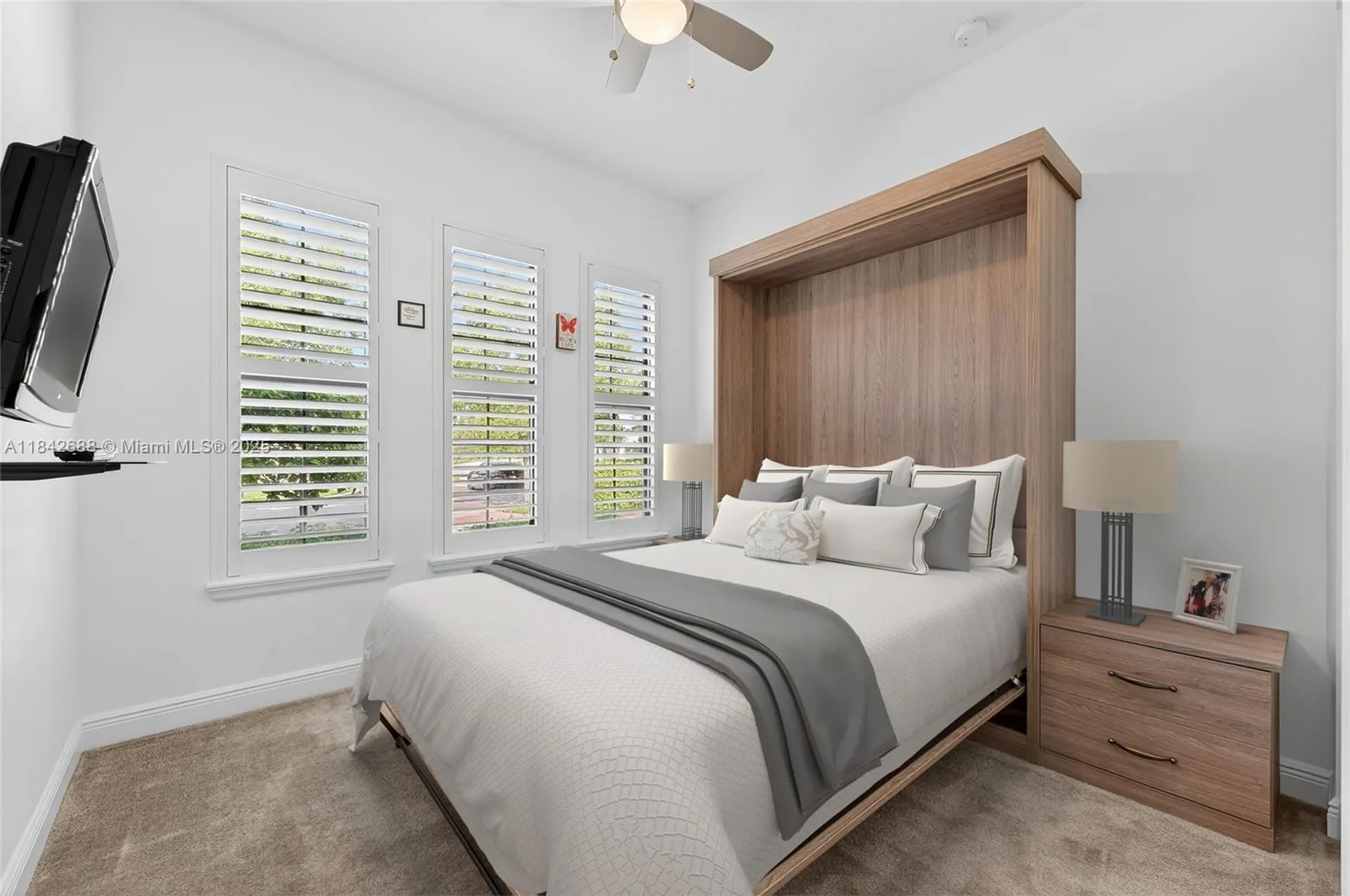 3925 NW 89th Way Coral Springs FL 33065