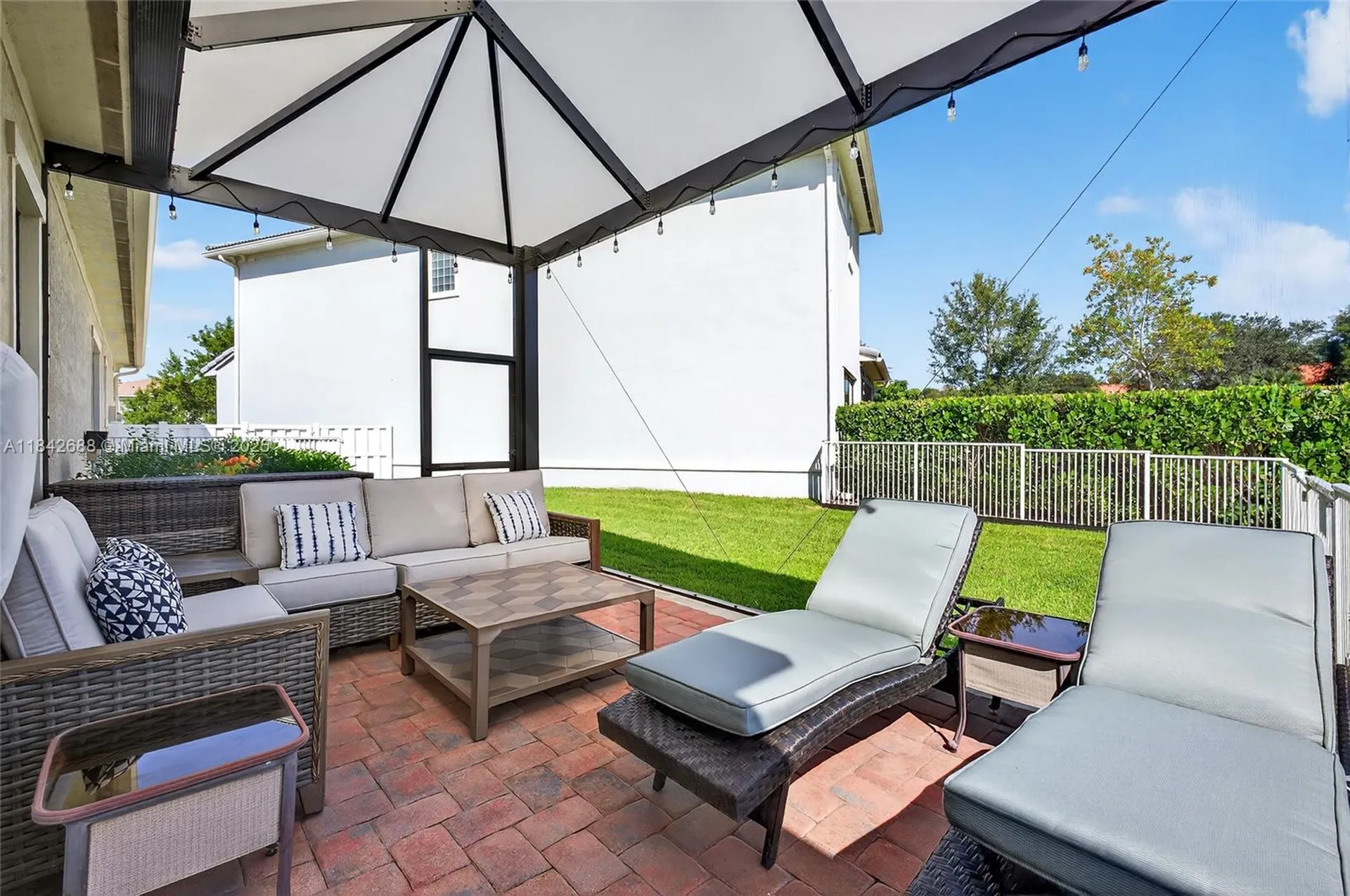 3925 NW 89th Way Coral Springs FL 33065