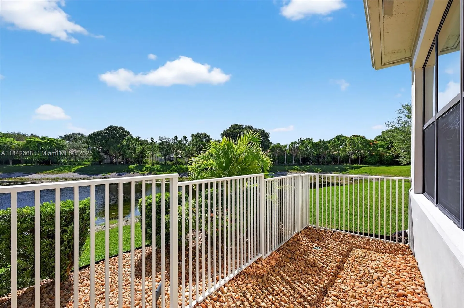 3925 NW 89th Way Coral Springs FL 33065