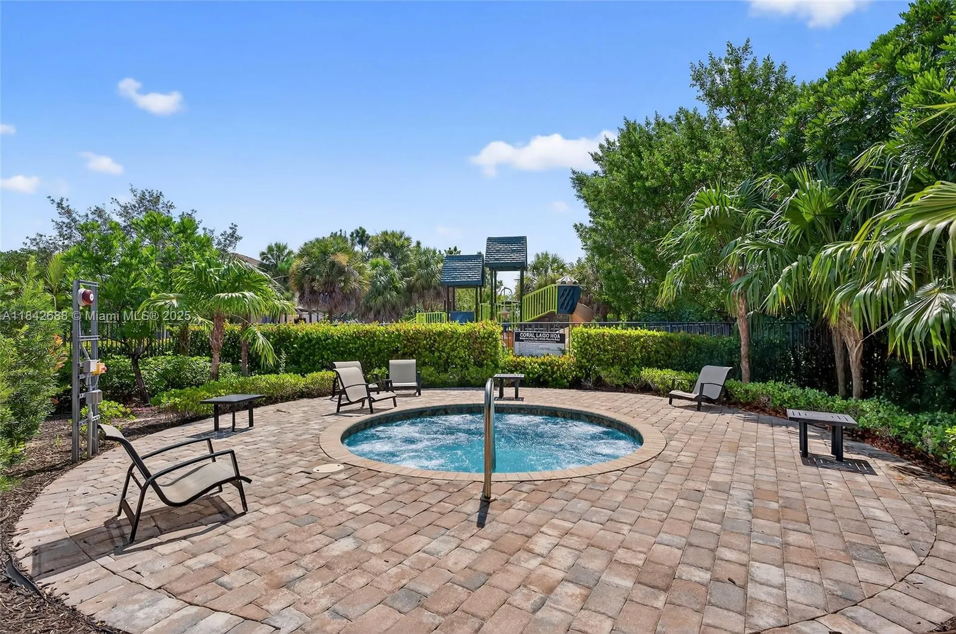 3925 NW 89th Way Coral Springs FL 33065