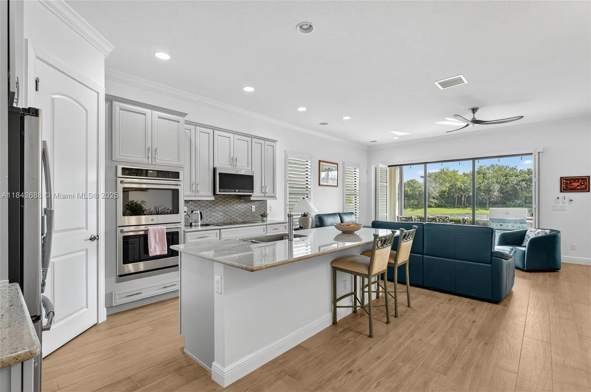 3925 NW 89th Way Coral Springs FL 33065