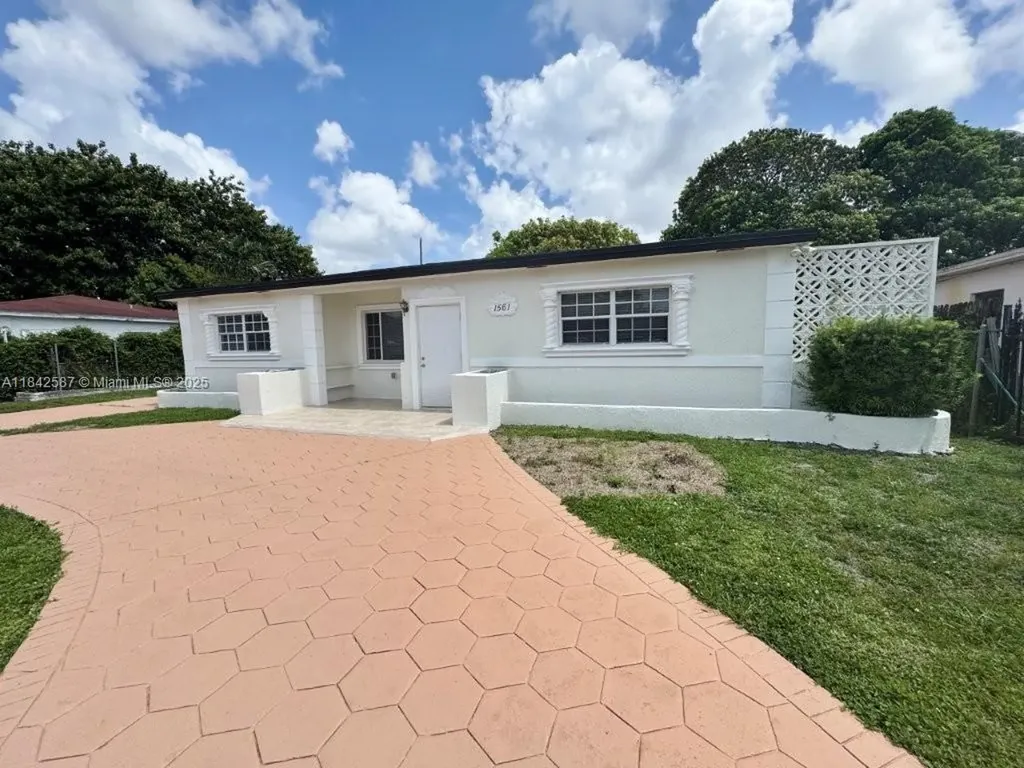 1561 NW 132nd Street Miami FL 33167