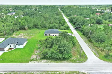 2500 E 10th Street Lehigh Acres FL 33936