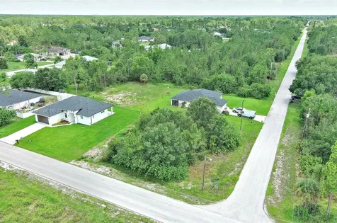 2500 E 10th Street Lehigh Acres FL 33936