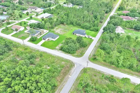 2500 E 10th Street Lehigh Acres FL 33936