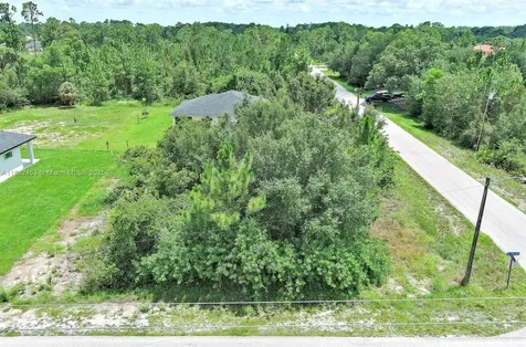 2500 E 10th Street Lehigh Acres FL 33936