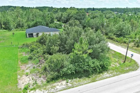 2500 E 10th Street Lehigh Acres FL 33936