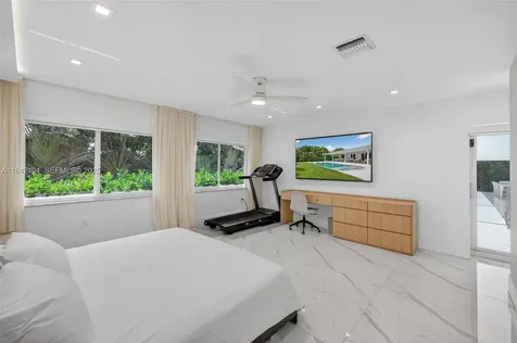 1001 Diplomat Parkway Hallandale Beach FL 33009